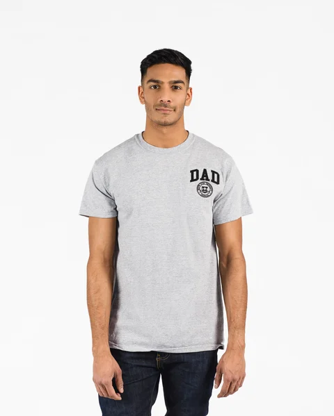 Unisex fitted Signature T-Shirt 411 in grey with black emboridery on male model.